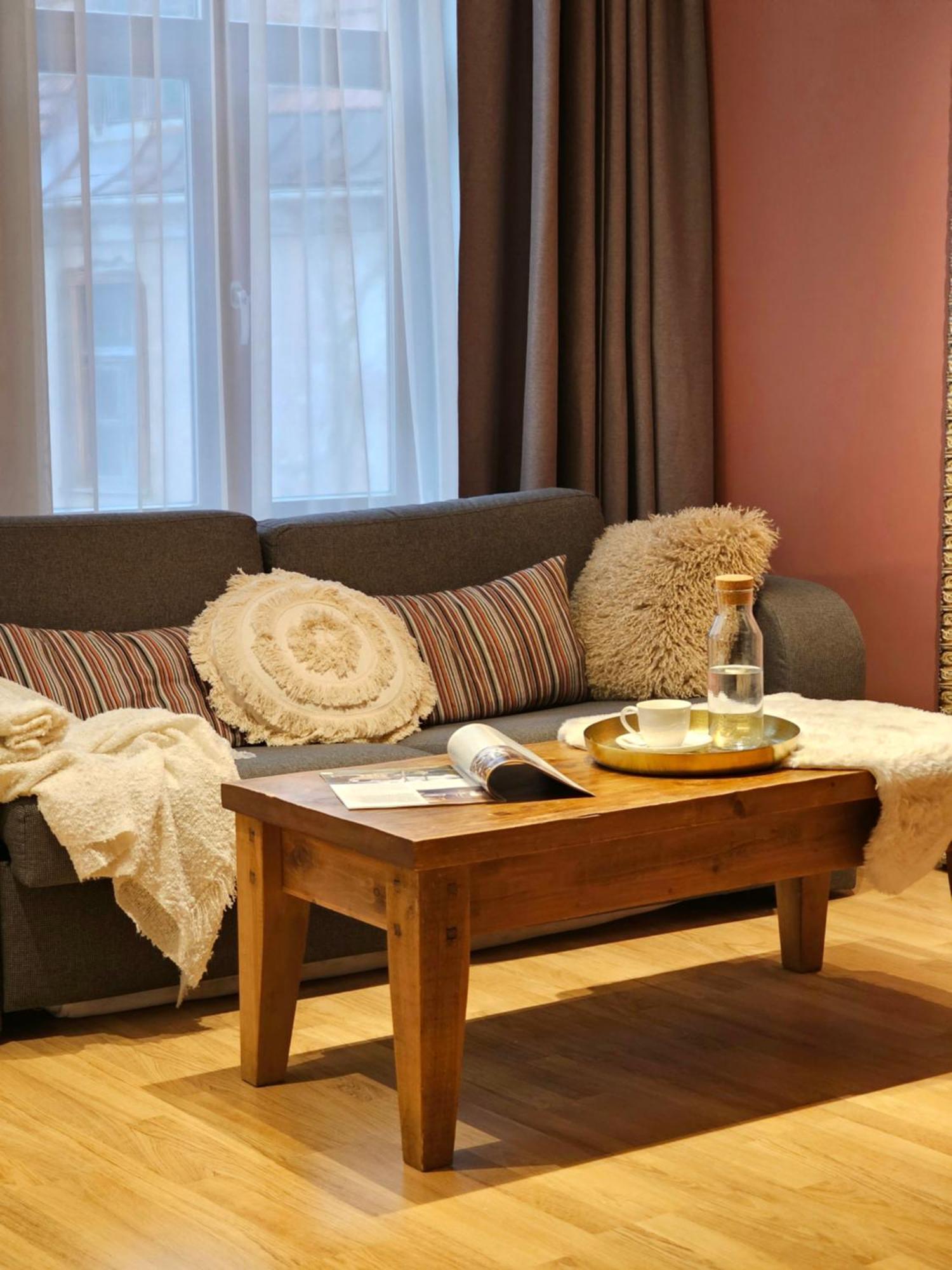 Silversmith's In Old Apartament Ryga