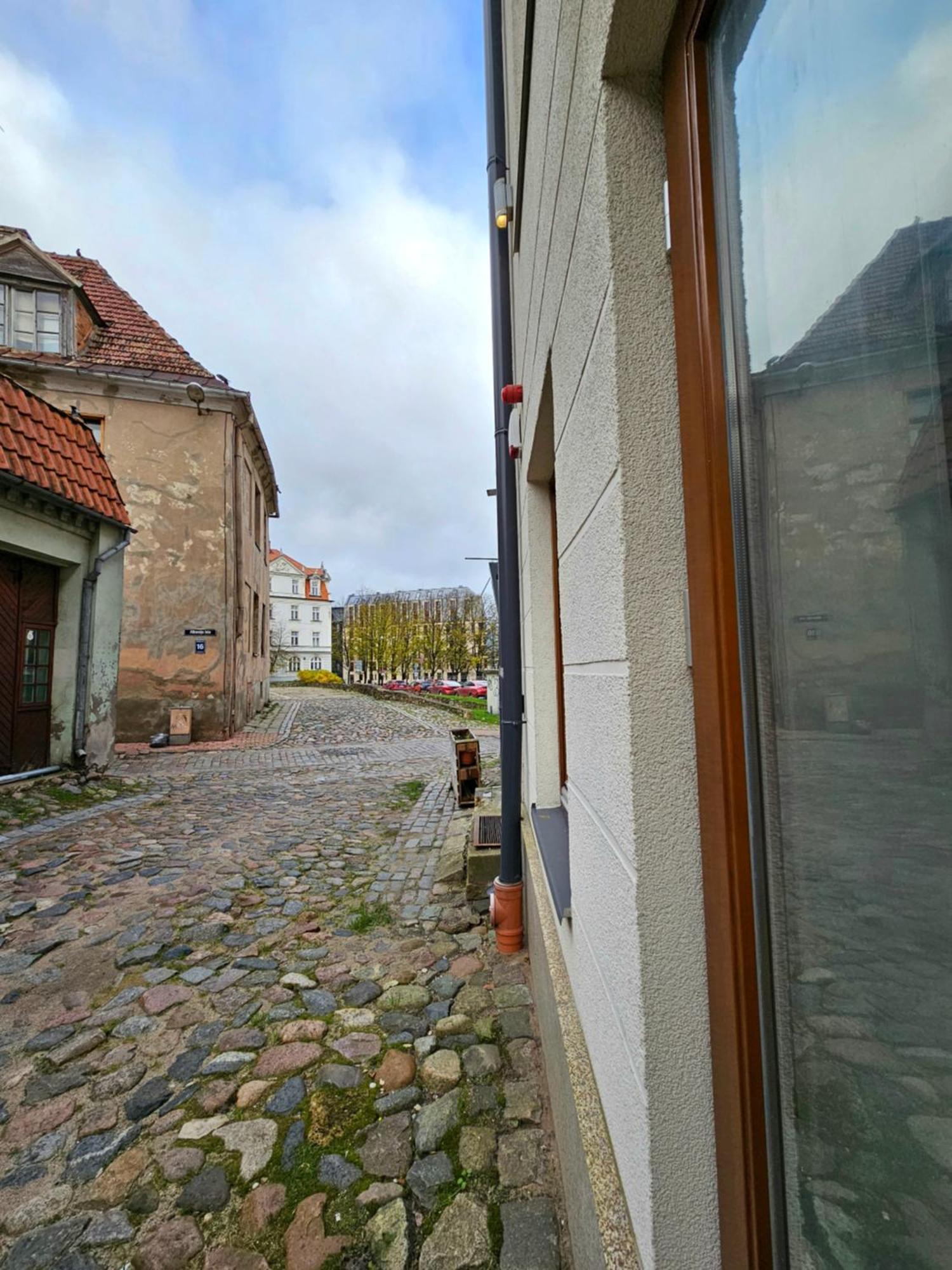 Silversmith's In Old Apartament *
